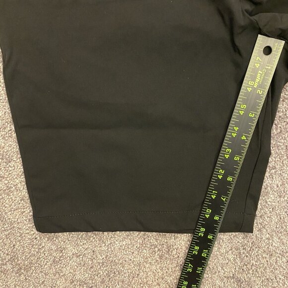 Tommy Bahama Active Women's Shorts 9" Bermuda Black Zip Front Pockets Size S NWT - Picture 13 of 16